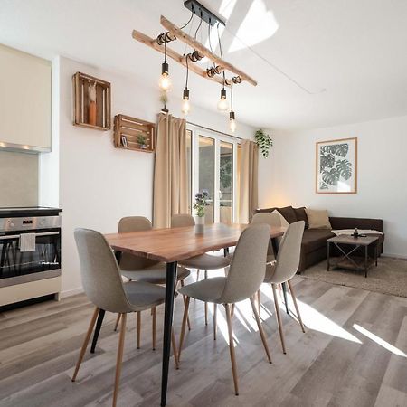 Moderne Wohnung Mit Parkplatz 奥斯特蒙迪根 外观 照片