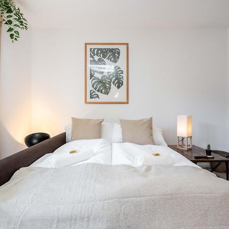 Moderne Wohnung Mit Parkplatz 奥斯特蒙迪根 外观 照片