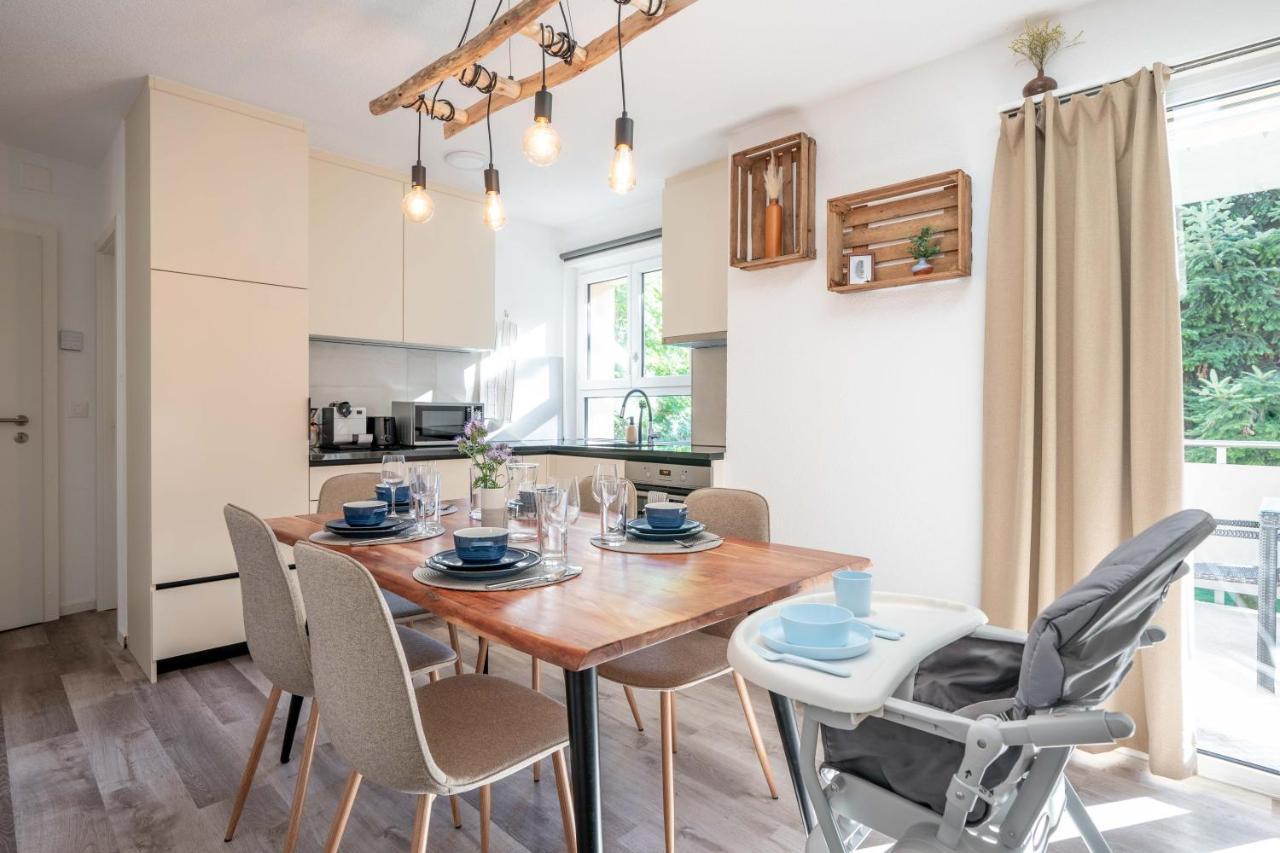 Moderne Wohnung Mit Parkplatz 奥斯特蒙迪根 外观 照片
